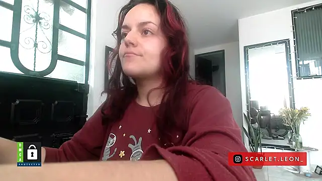 Snapshot of Scarletleon77 chatting on 22, 12, 2025 Scarletleon77 online show from 22, 12, 2025