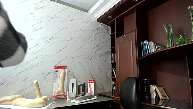 MelissaaCortes online show from 28, 2, 2025