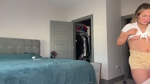 ElenaErickson online show from 1, 1, 2025