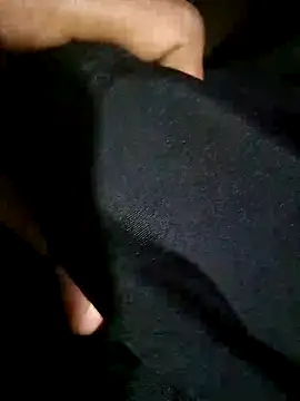 Snapshot of alone_gujju chatting on 30, 10, 2025 alone gujju online show from 30, 10, 2025