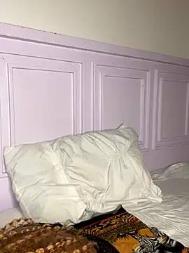 hot daily online show from 4, 12, 2025