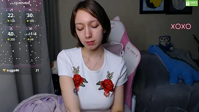 Snapshot of LeahGottty chatting on 6, 2, 2025 LeahGottty online show from 6, 2, 2025