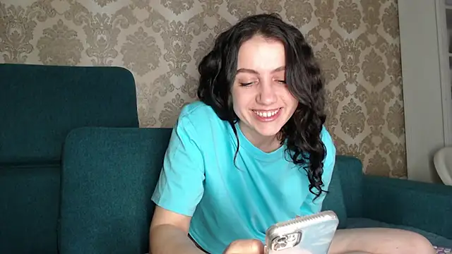 Louise Lavender online show from 28, 2, 2025