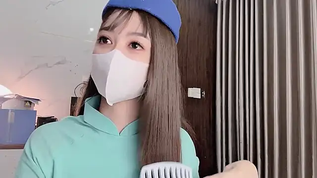 Snapshot of Mono-Stewardesss chatting on 19, 10, 2025 Mono-Stewardesss online show from 19, 10, 2025