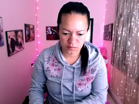 Cristal w online show from 20, 1, 2025