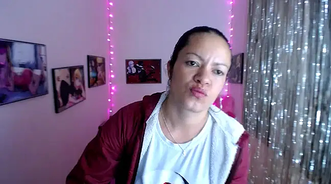 Cristal w online show from 26, 2, 2025