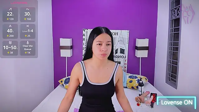 Lila Pinky online show from 26, 10, 2025