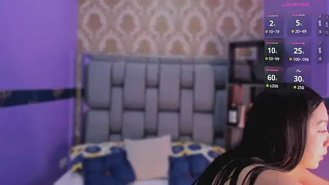 Lila Pinky online show from 28, 11, 2025