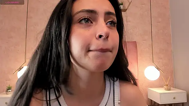 Snapshot of magic_fernanda chatting on 6, 3, 2025 magic fernanda online show from 6, 3, 2025