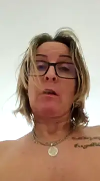 Snapshot of Steffi45 chatting on 9, 12, 2024 Steffi45 online show from 9, 12, 2024