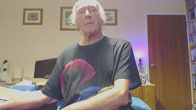 WaverlyKernow online show from 10, 1, 2025