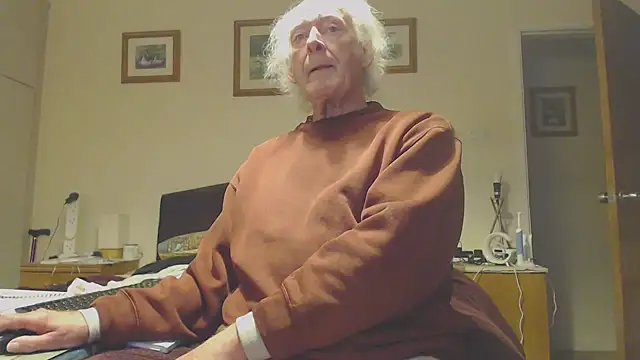 WaverlyKernow online show from 10, 2, 2025