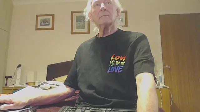 WaverlyKernow online show from 14, 2, 2025