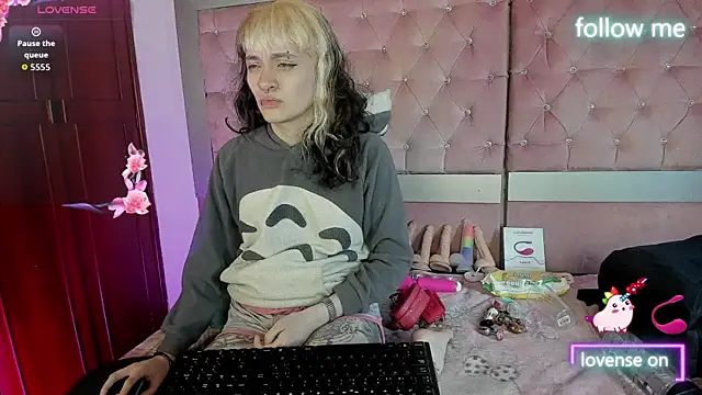 Snapshot of neeko_princes chatting on 9, 4, 2026 neeko princes online show from 9, 4, 2026
