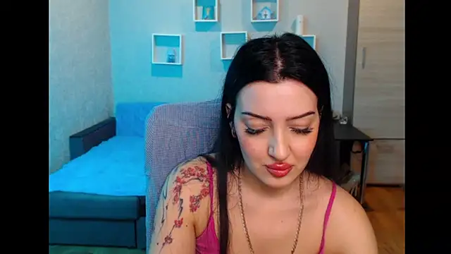 Snapshot of SkarlettMonliss chatting on 5, 1, 2025 SkarlettMonliss online show from 5, 1, 2025