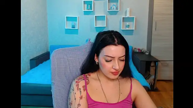 Snapshot of SkarlettMonliss chatting on 5, 1, 2025 SkarlettMonliss online show from 5, 1, 2025