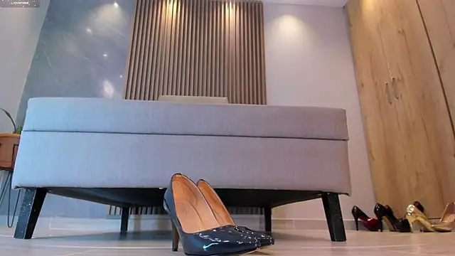 Katherinlevinee1 online show from 26, 1, 2025