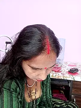 reemacouple007 online show from 4, 2, 2026