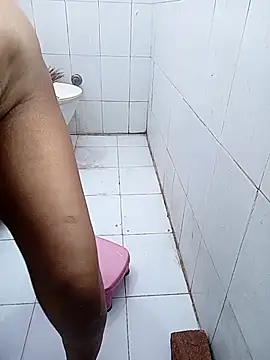 reemacouple007 online show from 10, 3, 2026