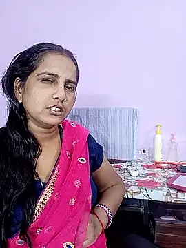 Snapshot of reemacouple007 chatting on 17, 4, 2026 reemacouple007 online show from 17, 4, 2026
