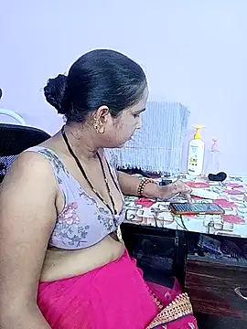 Snapshot of reemacouple007 chatting on 25, 4, 2026 reemacouple007 online show from 25, 4, 2026