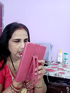 Snapshot of reemacouple007 chatting on 8, 5, 2026 reemacouple007 online show from 8, 5, 2026