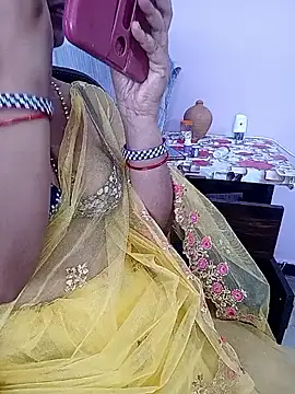 Snapshot of reemacouple007 chatting on 14, 5, 2026 reemacouple007 online show from 14, 5, 2026