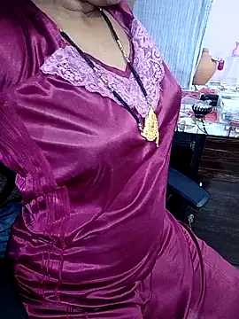 Snapshot of reemacouple007 chatting on 20, 5, 2026 reemacouple007 online show from 20, 5, 2026