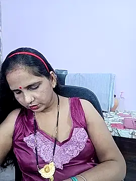 Snapshot of reemacouple007 chatting on 29, 5, 2026 reemacouple007 online show from 29, 5, 2026