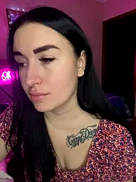 Snapshot of Roxana_Bell chatting on 6, 12, 2024 Roxana Bell online show from 6, 12, 2024