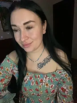 Snapshot of Roxana_Bell chatting on 8, 1, 2025 Roxana Bell online show from 8, 1, 2025