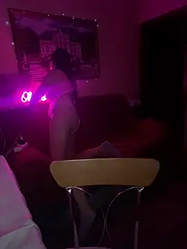 Snapshot of Roxana_Bell chatting on 12, 1, 2025 Roxana Bell online show from 12, 1, 2025