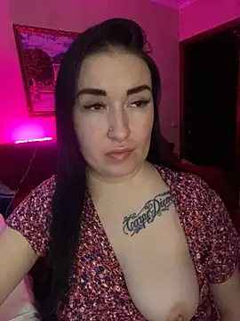 Snapshot of Roxana_Bell chatting on 21, 1, 2025 Roxana Bell online show from 21, 1, 2025