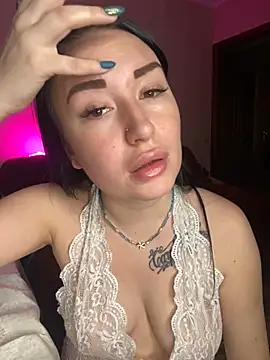 Snapshot of Roxana_Bell chatting on 28, 1, 2025 Roxana Bell online show from 28, 1, 2025