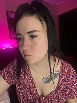 Snapshot of Roxana_Bell chatting on 28, 2, 2025 Roxana Bell online show from 28, 2, 2025