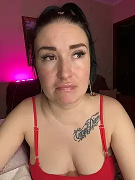 Snapshot of Roxana_Bell chatting on 28, 2, 2025 Roxana Bell online show from 28, 2, 2025