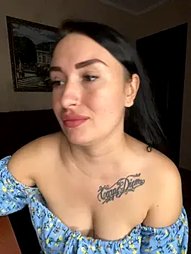 Snapshot of Roxana_Bell chatting on 29, 9, 2025 Roxana Bell online show from 29, 9, 2025