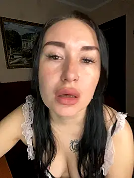 Snapshot of Roxana_Bell chatting on 29, 10, 2025 Roxana Bell online show from 29, 10, 2025