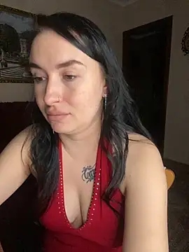 Snapshot of Roxana_Bell chatting on 1, 12, 2025 Roxana Bell online show from 1, 12, 2025