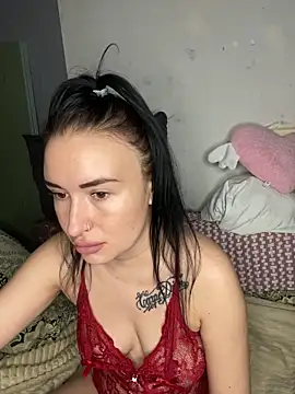 Snapshot of Roxana_Bell chatting on 27, 4, 2026 Roxana Bell online show from 27, 4, 2026