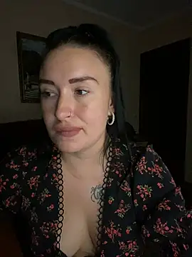 Snapshot of Roxana_Bell chatting on 15, 7, 2026 Roxana Bell online show from 15, 7, 2026