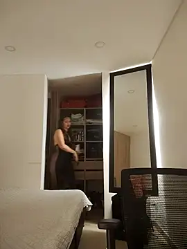 tata laima   online show from 31, 10, 2025