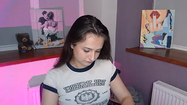 Snapshot of Caramel_bunny chatting on 9, 7, 2026 Caramel bunny online show from 9, 7, 2026