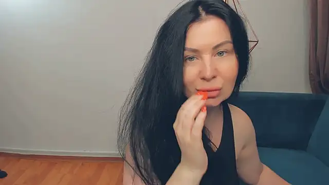 LayaFlow online show from 21, 6, 2026