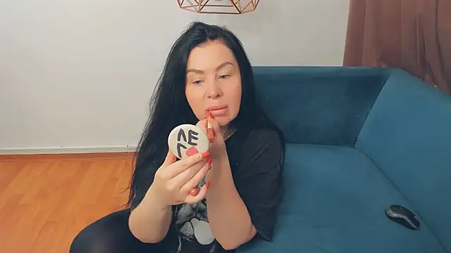 LayaFlow online show from 4, 7, 2026