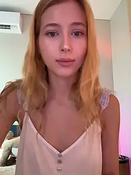 LunaRase online show from 5, 8, 2026