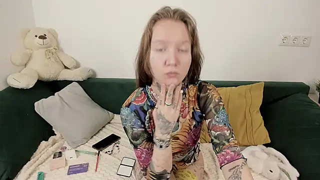 Mary Xextra online show from 2, 12, 2025