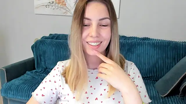 Mia shy1 online show from 18, 2, 2025