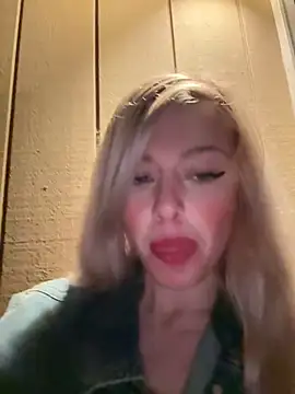 Snapshot of propertyofdaddy chatting on 8, 10, 2025 propertyofdaddy online show from 8, 10, 2025