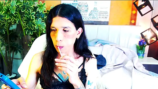 Snapshot of SaraSofia44 chatting on 14, 6, 2026 SaraSofia44 online show from 14, 6, 2026